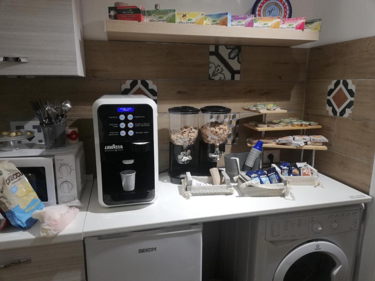 Bnb Simy2 Νάπολη Εξωτερικό φωτογραφία